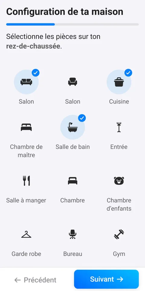 Sélection des pièces du rez-de-chaussée dans l'appli Homey : salon, cuisine, salle de bain, chambre, bureau…